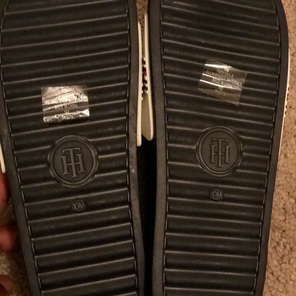 Tommy Slides - Picture 2 of 2